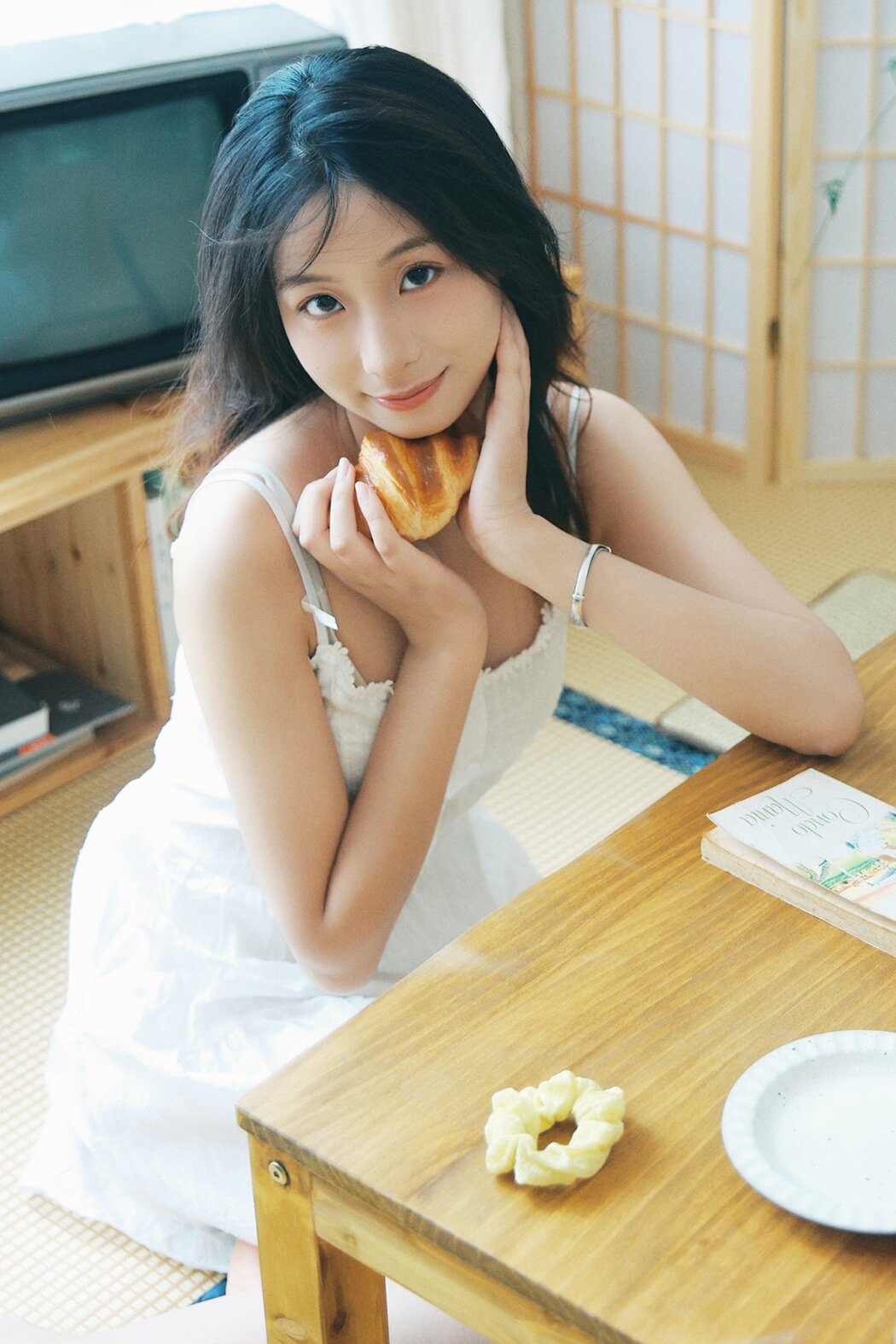 YiTuYu艺图语 Vol.9929 Xiao U (48P)