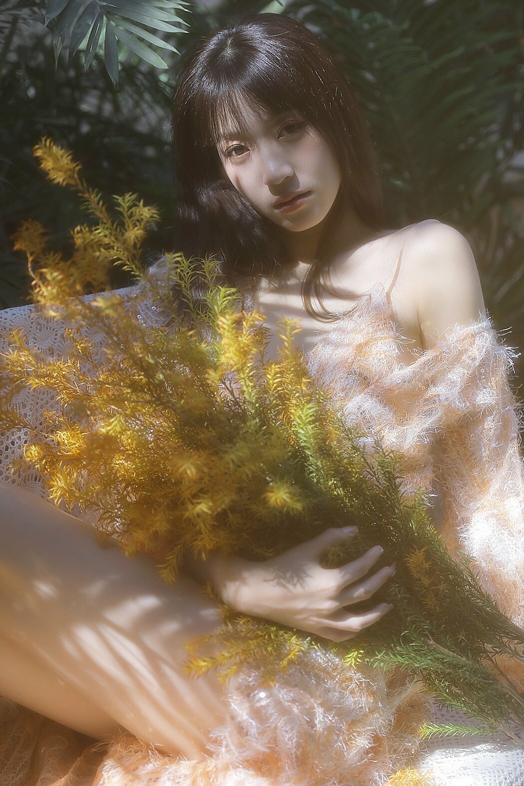 YiTuYu艺图语 Vol.9761 Lu Yi Er Er (24P)
