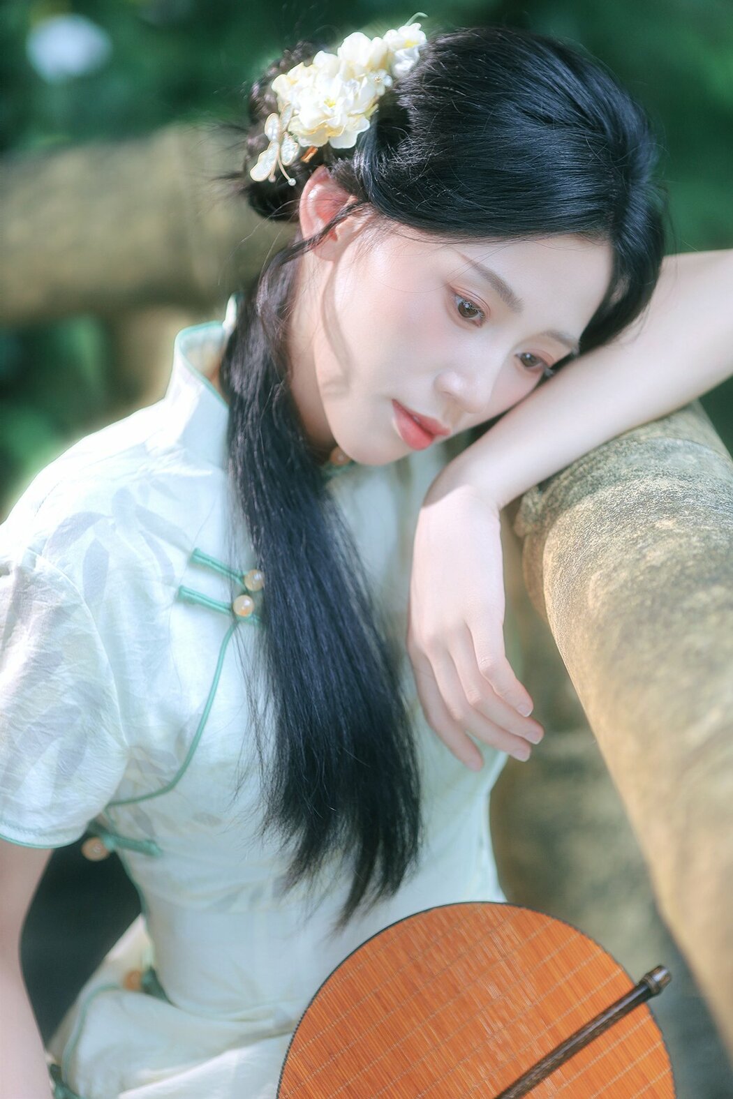 YiTuYu艺图语 Vol.9886 Zhong Ting Er (15P)