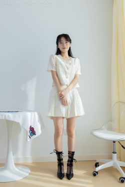 物恋传媒 No.2543 菜菜 - 高跟鞋、蕾丝短黑丝、裸足、银色脚链
