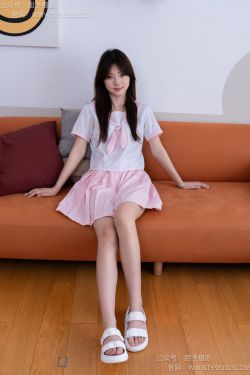 甜予摄影 No.110 璇璇 - 两双凉鞋、裸足
