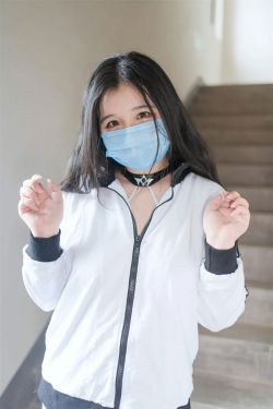 阿半今天很开心 - M楼梯