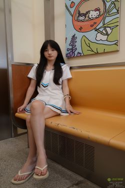 青柠映画 - 阿慌 地铁水手服