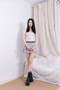 物恋传媒 No.2646 小暖 - 短靴、白棉袜、裸足