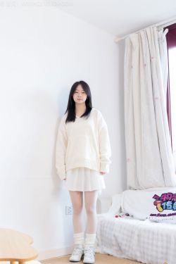 物恋传媒 No.2683 萌萌 - 板鞋、堆堆袜套、纯白棉袜、薄白丝