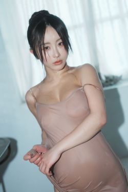 いくみ – (193iKkyu3) [Fantia] [2026.04.06] Wet Skin-Colored Camisole…