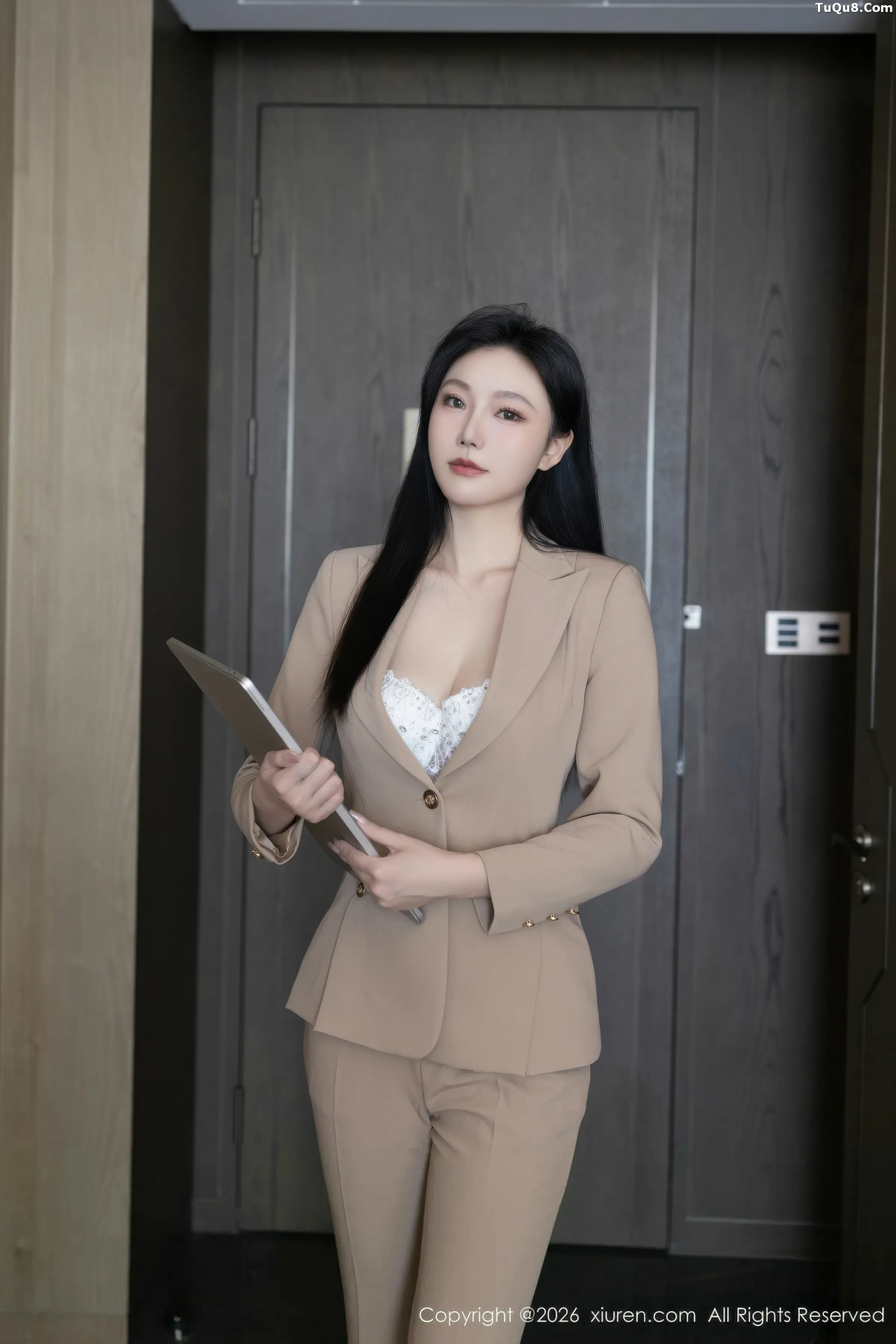 安然anran性感西服露白色内衣配超薄肉丝秀曼妙身姿绝美写真72P